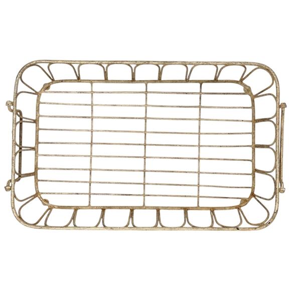 Vintage Painted Heavy Wrought Iron Basket 16"x10 1/4"x 3 1/2" - Picture 4 of 7